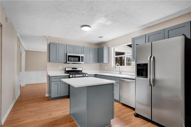 5271 Fox Path, Stone Mountain, GA 30088