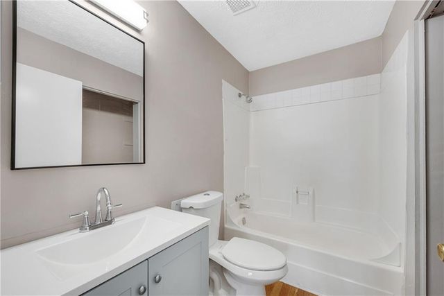 5271 Fox Path, Stone Mountain, GA 30088