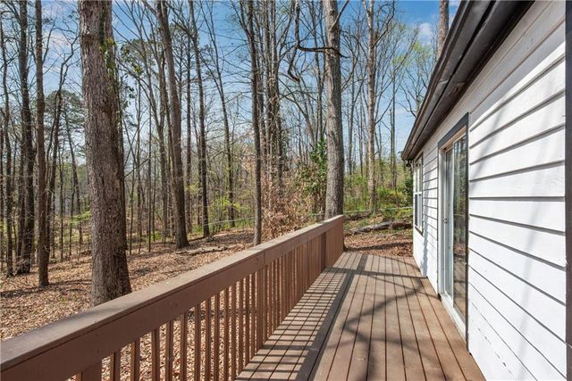 5271 Fox Path, Stone Mountain, GA 30088