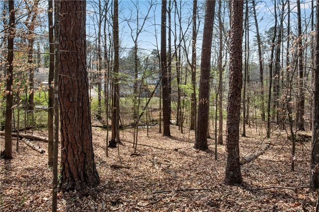 5271 Fox Path, Stone Mountain, GA 30088