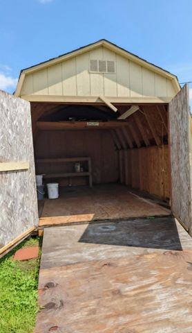 705 11th Street N, Texas City, TX 77590