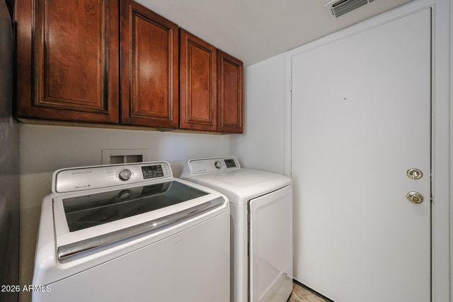801 E NORTH Lane 1, Phoenix, AZ 85020
