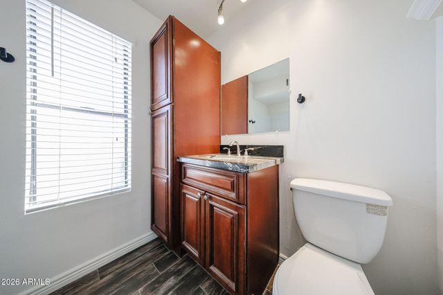 801 E NORTH Lane 1, Phoenix, AZ 85020