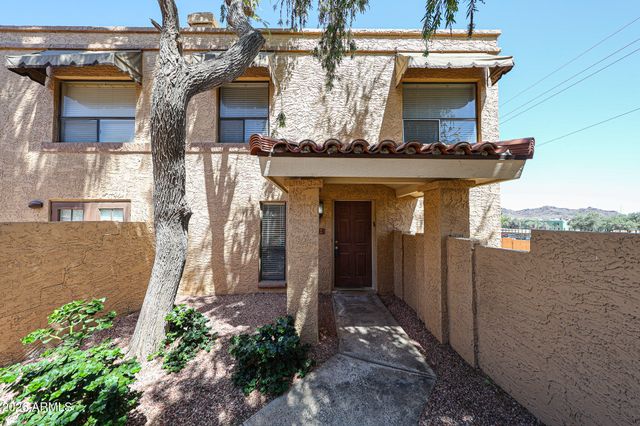 801 E NORTH Lane 1, Phoenix, AZ 85020