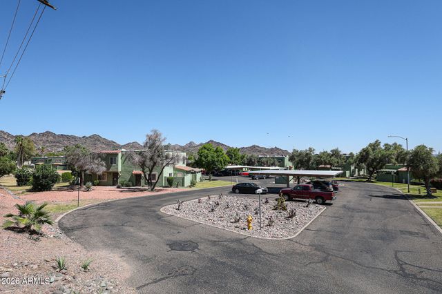 801 E NORTH Lane 1, Phoenix, AZ 85020