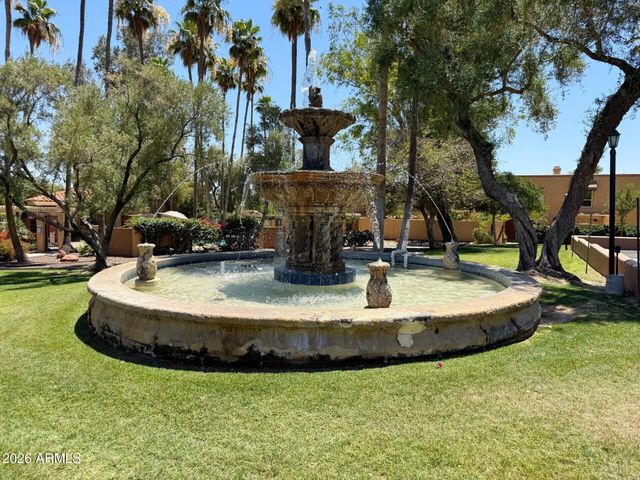 801 E NORTH Lane 1, Phoenix, AZ 85020