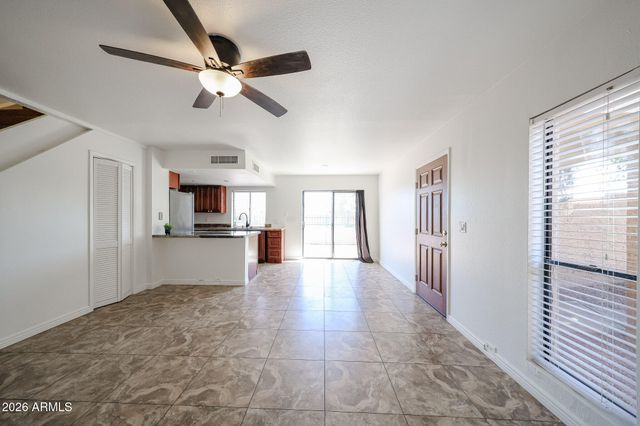 801 E NORTH Lane 1, Phoenix, AZ 85020