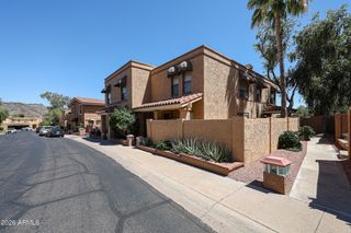 801 E NORTH Lane 1, Phoenix, AZ 85020