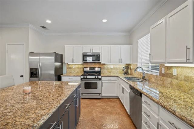 29632 Teasedale Place, Castaic, CA 91384