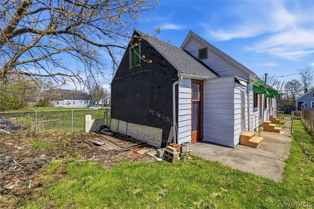214 Shumway Street, Buffalo, NY 14212