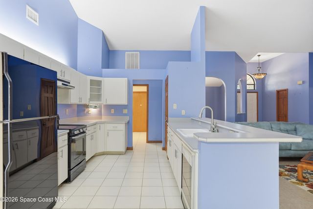 1031 Peacock Avenue NE, Palm Bay, FL 32907