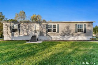 1412 Red Oak Lane Ne, Plainfield Twp, MI 49306