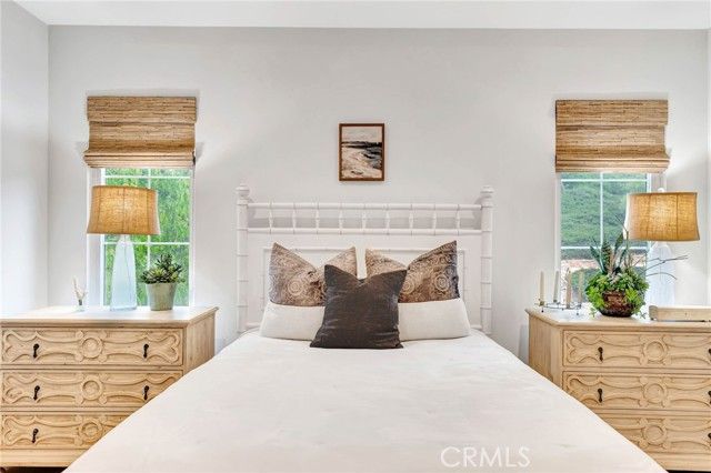 100 Della, Irvine, CA 92602