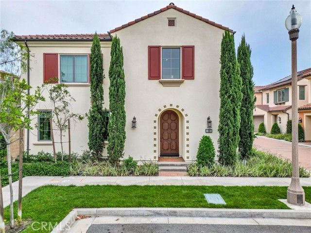 100 Della, Irvine, CA 92602