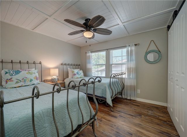 614 Harper St, Port Aransas, TX 78373