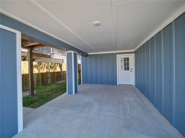 614 Harper St, Port Aransas, TX 78373
