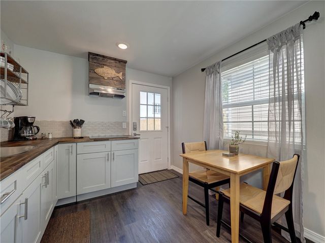 614 Harper St, Port Aransas, TX 78373
