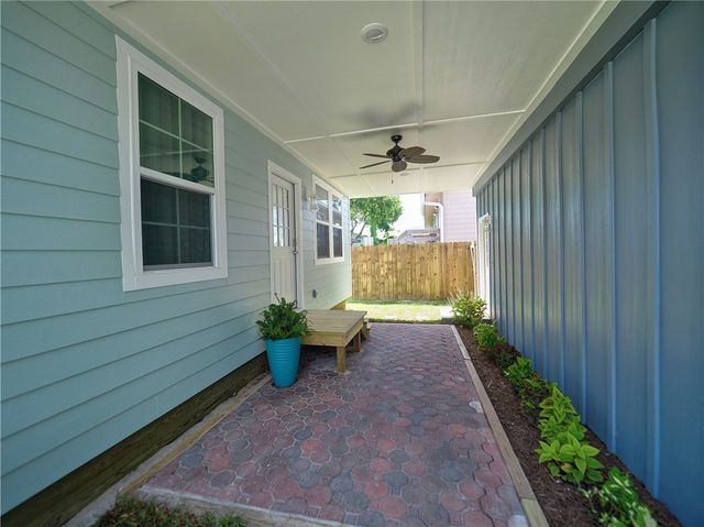 614 Harper St, Port Aransas, TX 78373