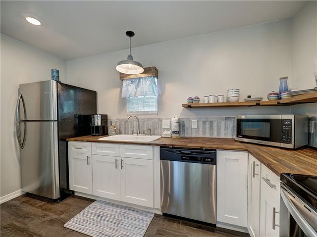 614 Harper St, Port Aransas, TX 78373