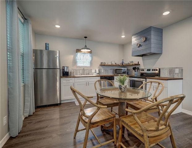 614 Harper St, Port Aransas, TX 78373