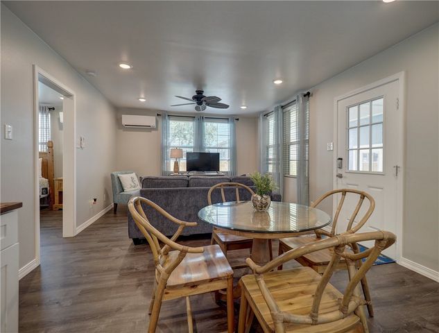 614 Harper St, Port Aransas, TX 78373