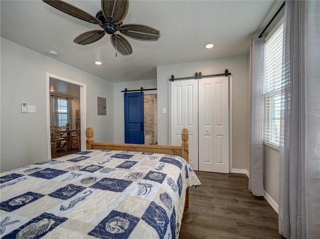 614 Harper St, Port Aransas, TX 78373