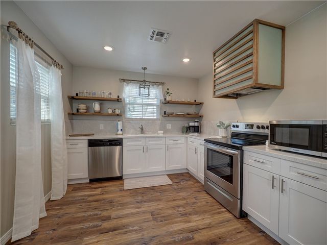 614 Harper St, Port Aransas, TX 78373