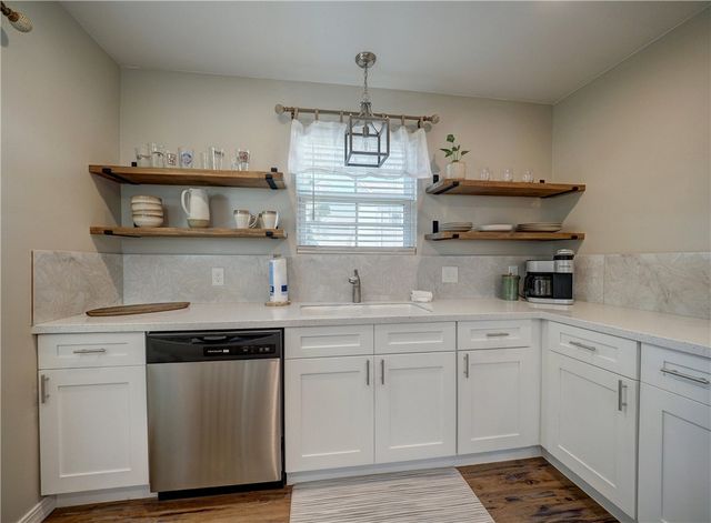 614 Harper St, Port Aransas, TX 78373