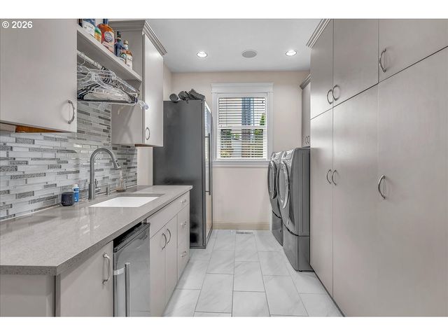 1410 Se COLUMBIA CREST Ct, Vancouver, WA 98664