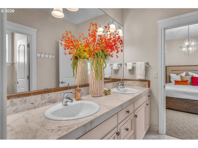 1410 Se COLUMBIA CREST Ct, Vancouver, WA 98664