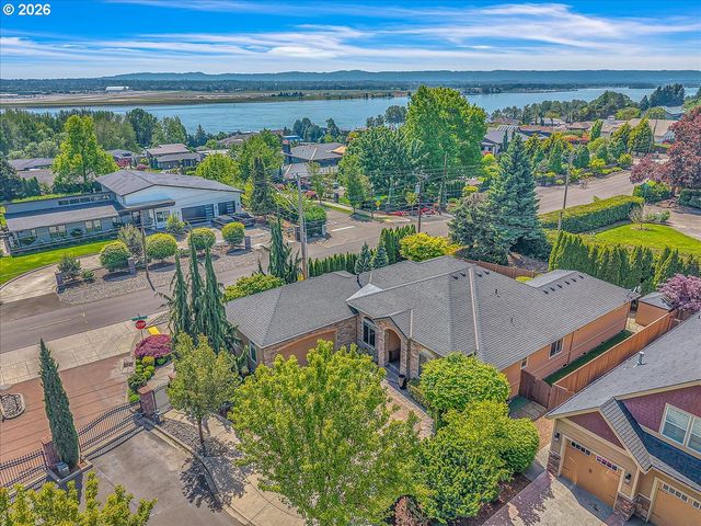 1410 Se COLUMBIA CREST Ct, Vancouver, WA 98664