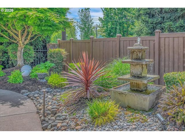 1410 Se COLUMBIA CREST Ct, Vancouver, WA 98664