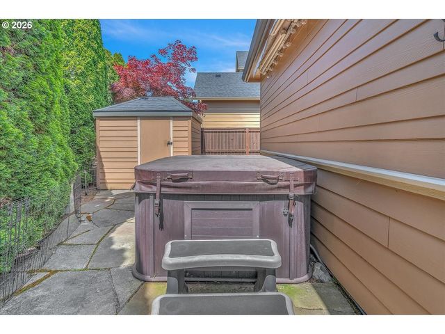 1410 Se COLUMBIA CREST Ct, Vancouver, WA 98664