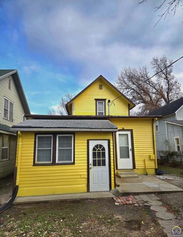 1329 NW Eugene ST, Topeka, KS 66608