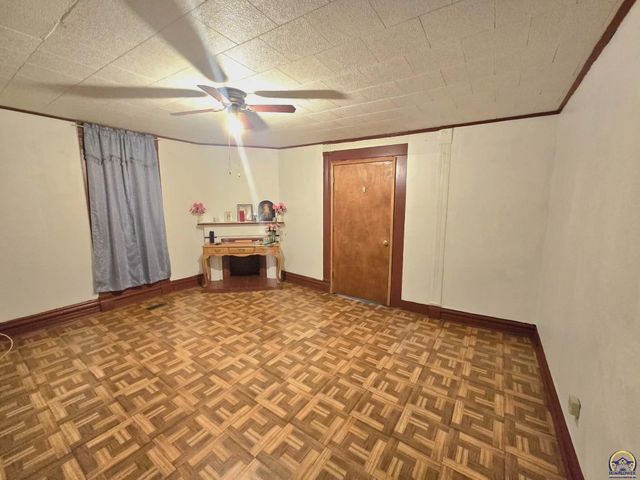 1329 NW Eugene ST, Topeka, KS 66608