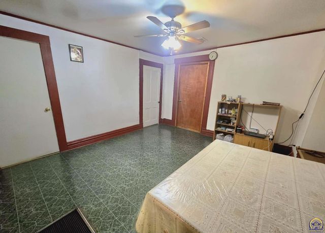 1329 NW Eugene ST, Topeka, KS 66608