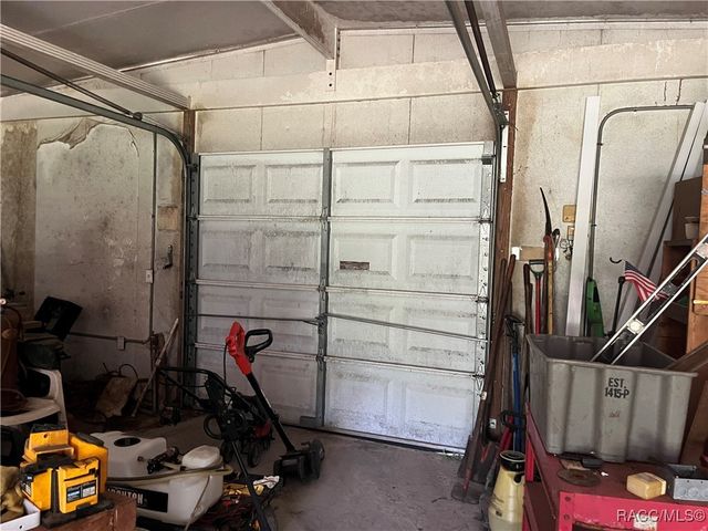 6178 S Gross Avenue, Homosassa, FL 34446