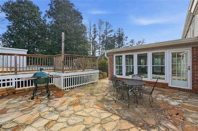 205 Hart Circle, Dallas, GA 30132