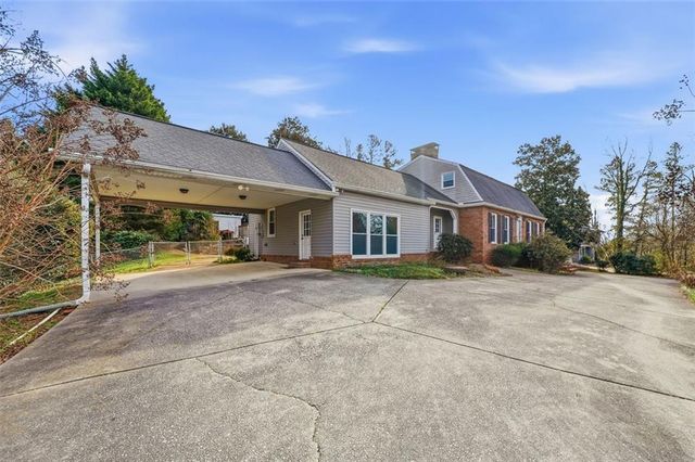 205 Hart Circle, Dallas, GA 30132