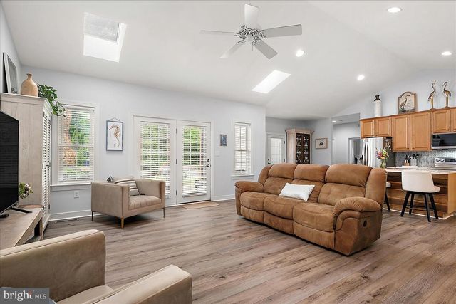 9410 LAKE VIEW DR, Berlin, MD 21811