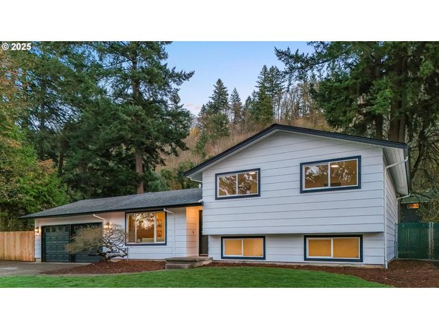 15136 Se GLADSTONE Dr, Portland, OR 97236