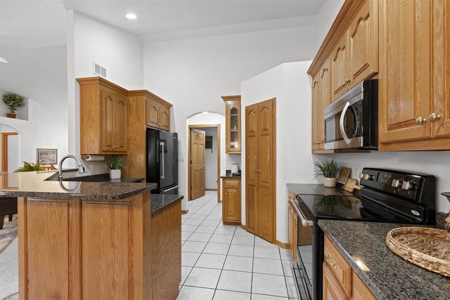 3096 LEPAK LANE, Green Bay, WI 54313