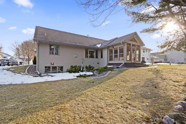 3096 LEPAK LANE, Green Bay, WI 54313