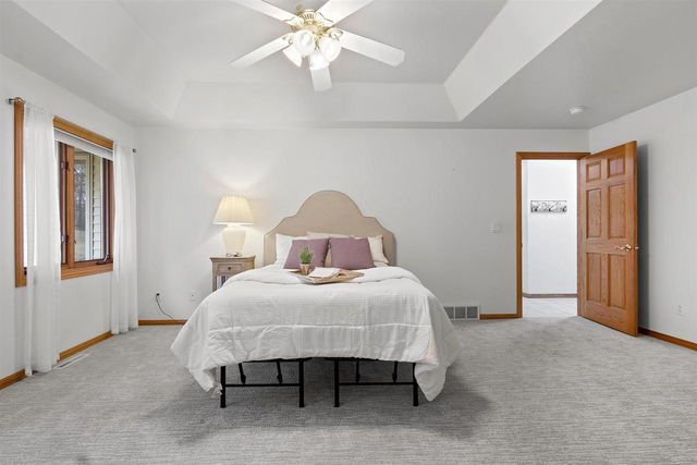 3096 LEPAK LANE, Green Bay, WI 54313