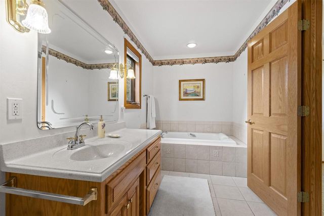 3096 LEPAK LANE, Green Bay, WI 54313