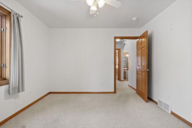 3096 LEPAK LANE, Green Bay, WI 54313