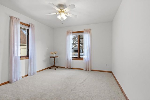 3096 LEPAK LANE, Green Bay, WI 54313