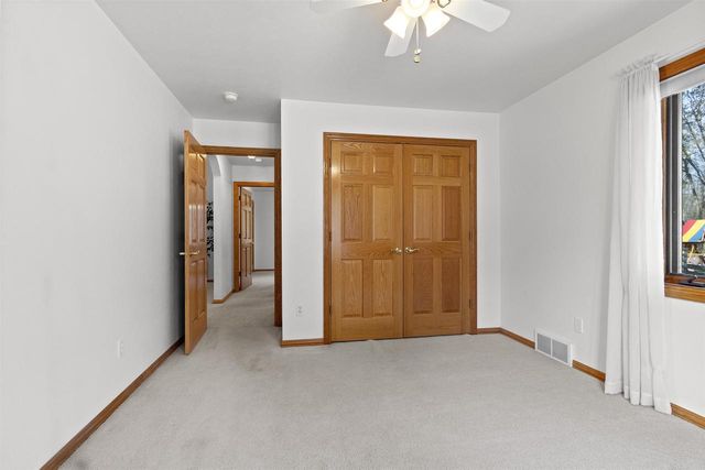 3096 LEPAK LANE, Green Bay, WI 54313