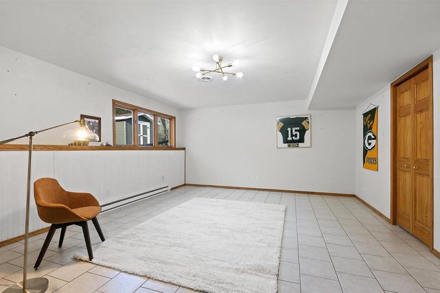 3096 LEPAK LANE, Green Bay, WI 54313