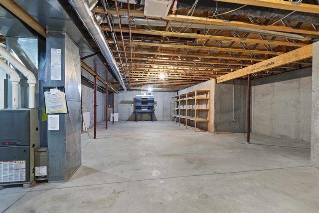 3096 LEPAK LANE, Green Bay, WI 54313